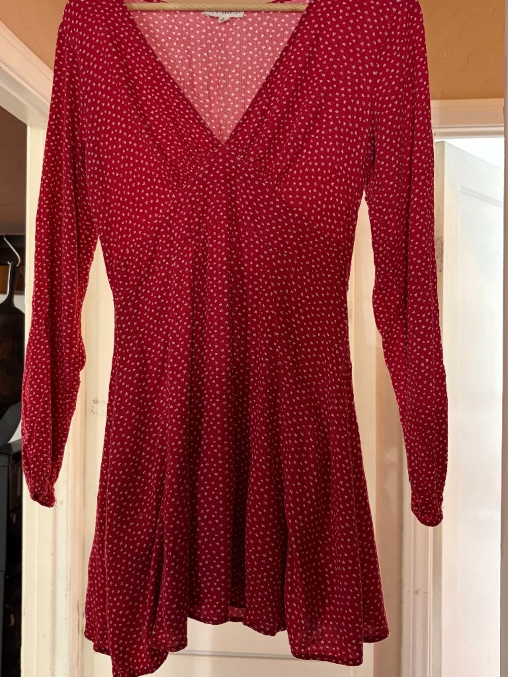 L.A. Hearts Red Floral Mini Dress – Size Small | Long Sleeve Fit & Flare 🍓